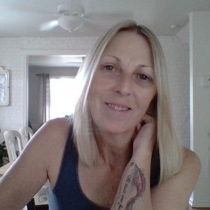 Meet your Posher, Josée